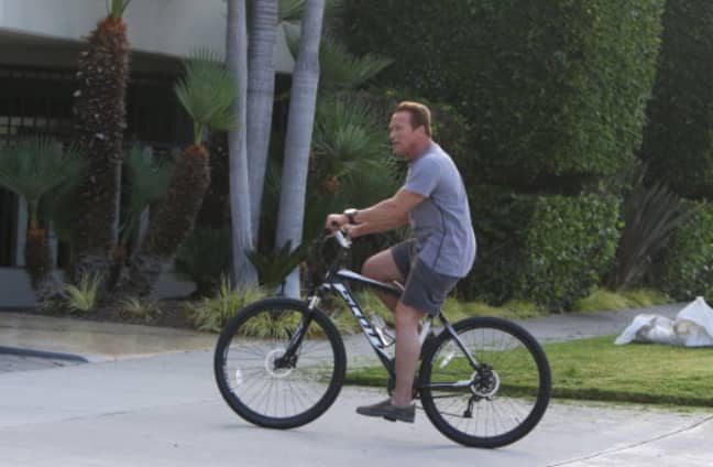 Arnold Schwarzenegger Has Changed Up His Workout Routine Because Of His 'Shot  Knees' - LADbible